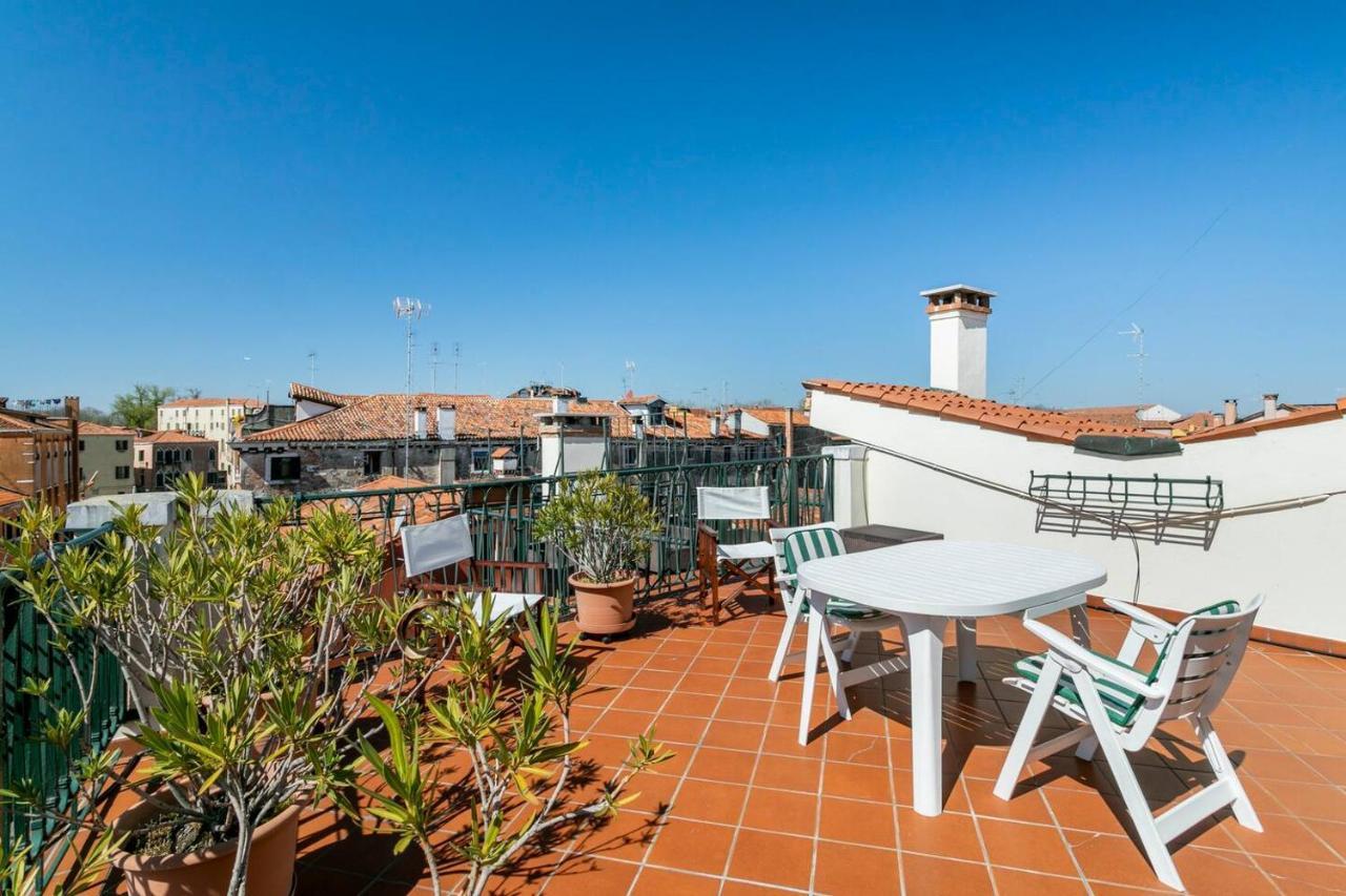 Hotel Le Mansarde Deluxe à Venise Extérieur photo
