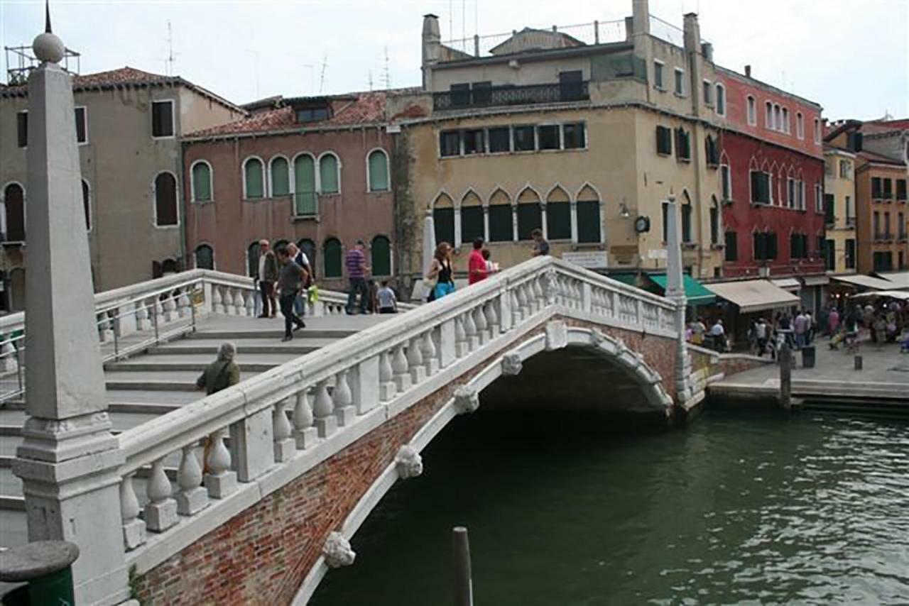 Hotel Le Mansarde Deluxe à Venise Extérieur photo